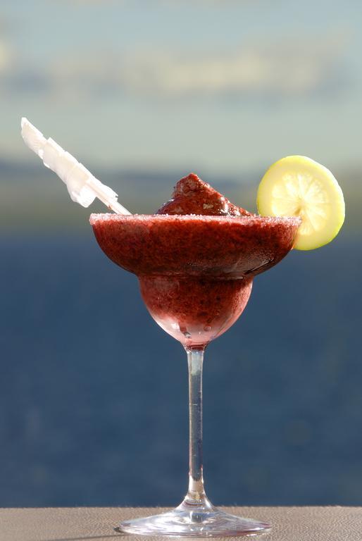 Alma Del Lago Suites & Spa Сан-Карлос-де-Барілоче Екстер'єр фото A frozen margarita
