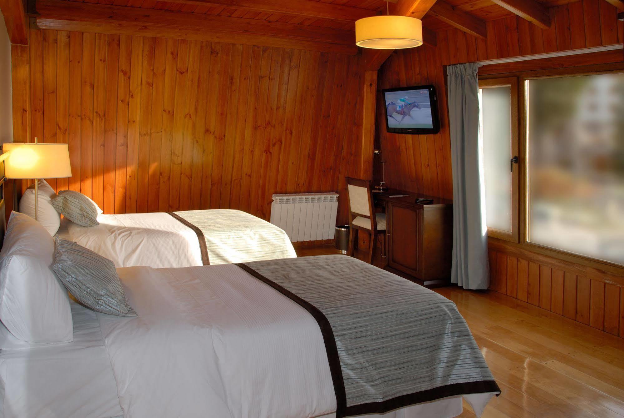 Alma Del Lago Suites & Spa Сан-Карлос-де-Барілоче Екстер'єр фото