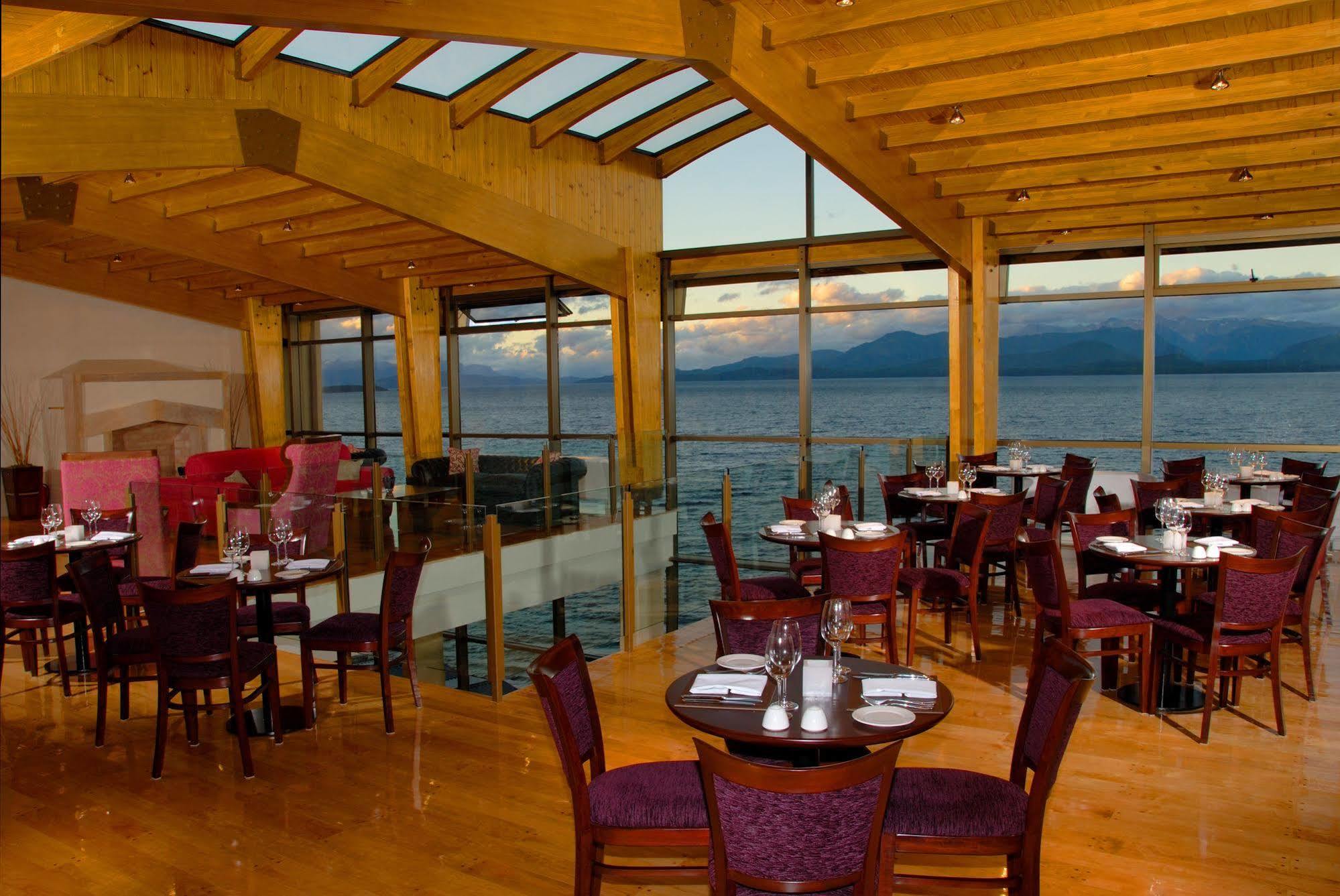Alma Del Lago Suites & Spa Сан-Карлос-де-Барілоче Екстер'єр фото The restaurant at the Hotel